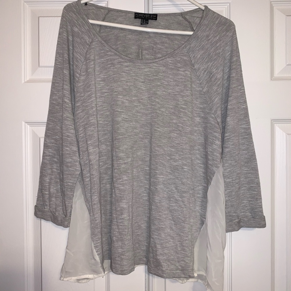 Quarter sleeve blouse